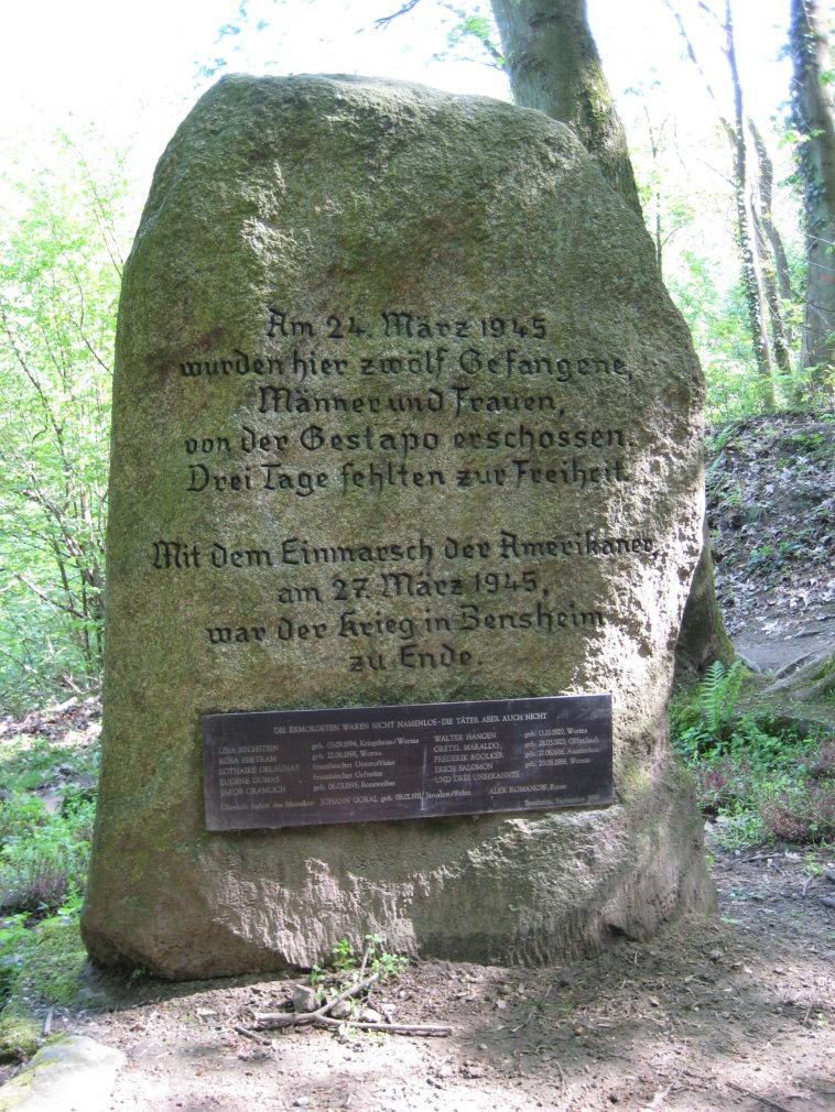 Gedenkstein am Kirchberg