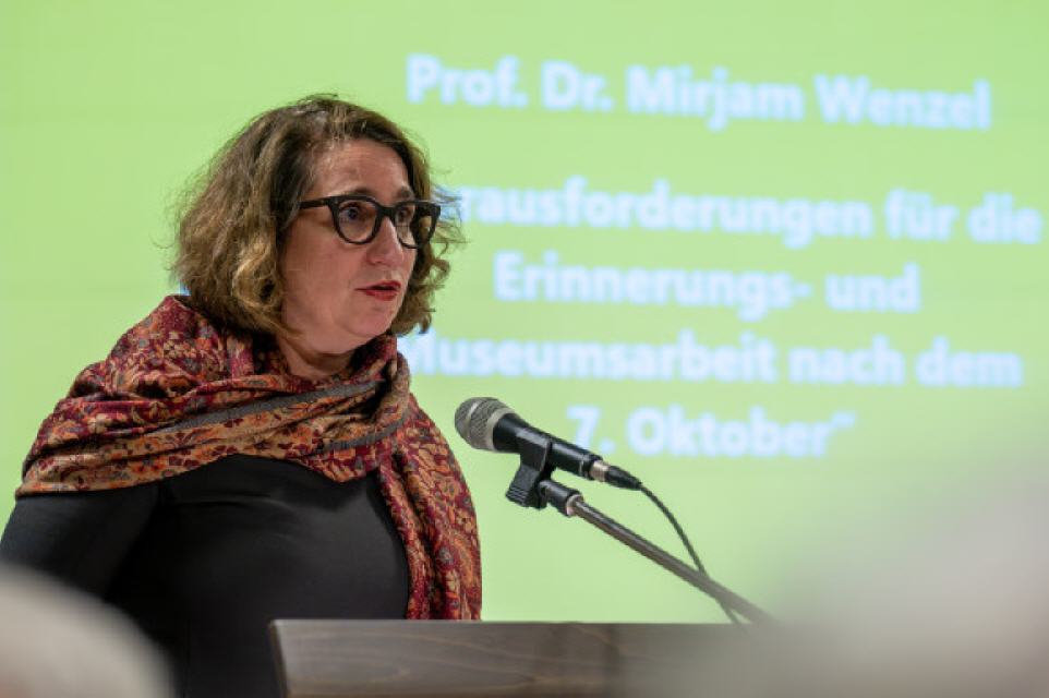 Prof. Dr. Mirjam Wenzel